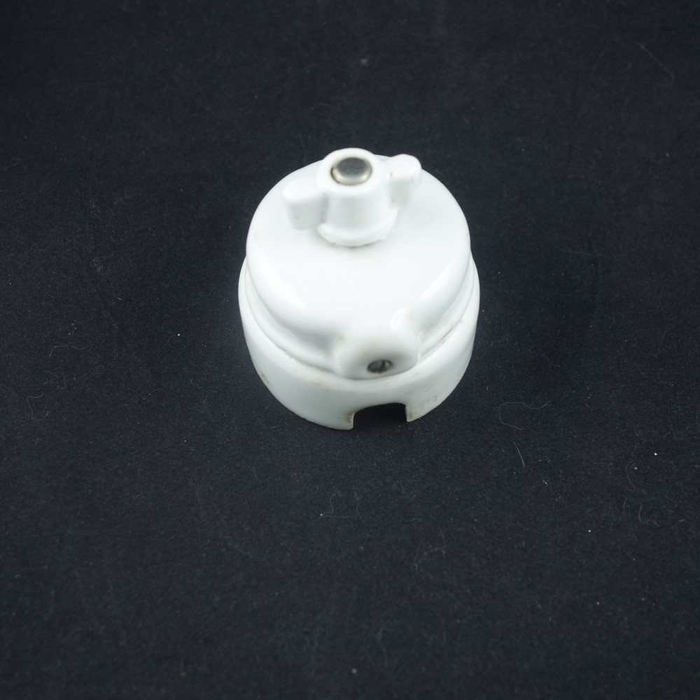 Strömbrytare, utanpåliggande