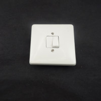 Strömbrytare, infälld.