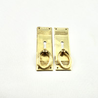 Möbelhandtag med nyckelhål, mässing