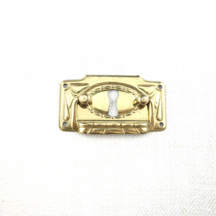 Möbelhandtag med nyckelhål, mässing