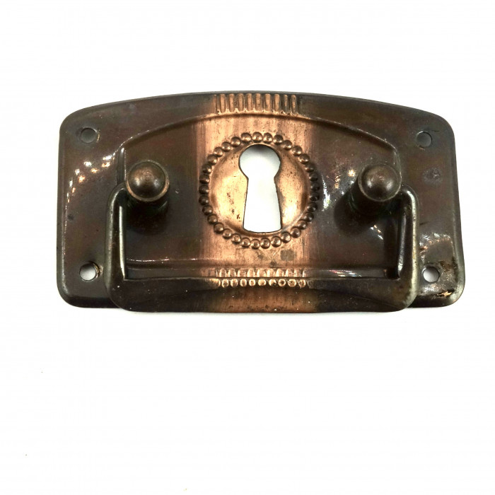 Möbelhandtag med nyckelhål