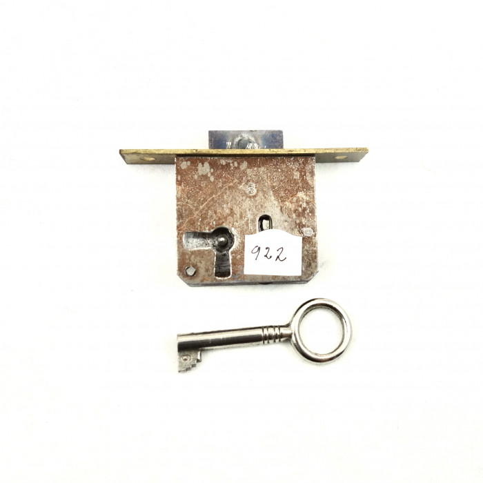 Möbellås 4x3,5 cm