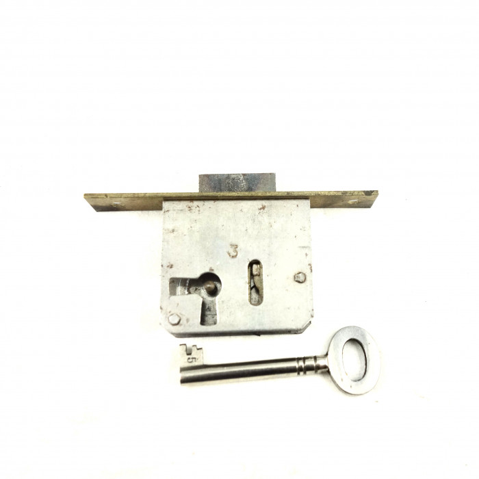 Möbellås 4x3,5 cm, vänster