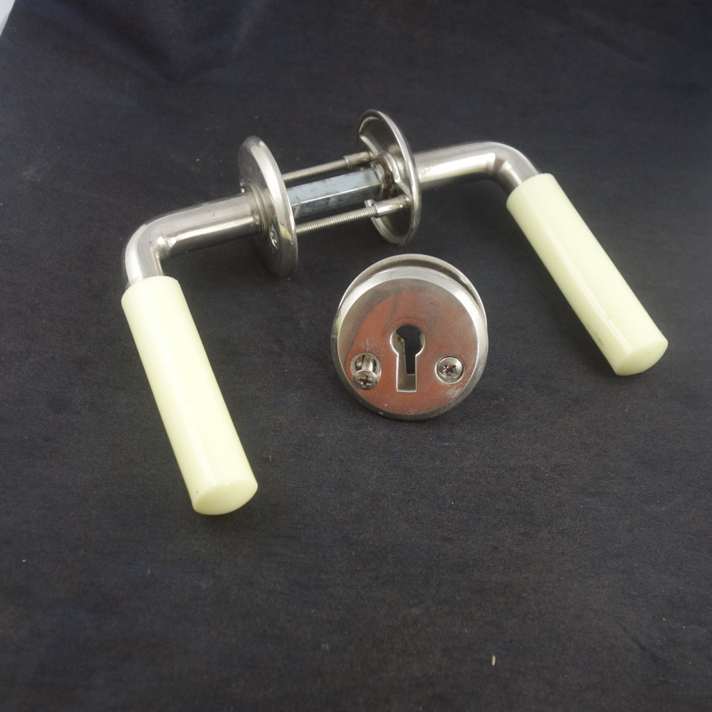 Dörrhandtag, kompl med beslag